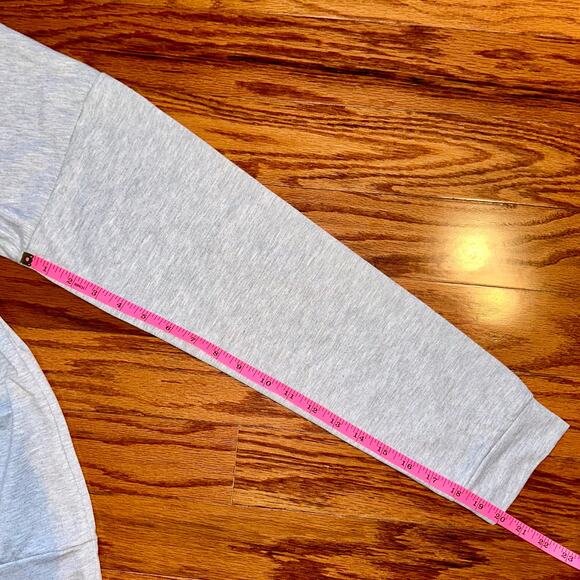 NEW Santa Claws Christmas Pullover Sweatshirt Size XL - Picture 10 of 10